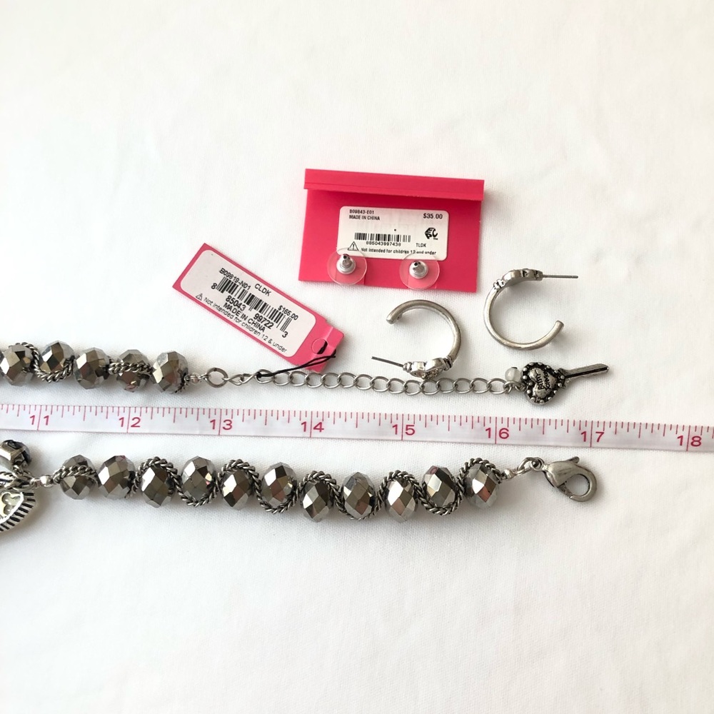 Betsey Johnson  'Lady Lock' LG Bib Necklace/Earrings  NWT/RARE! - Picture 7 of 9